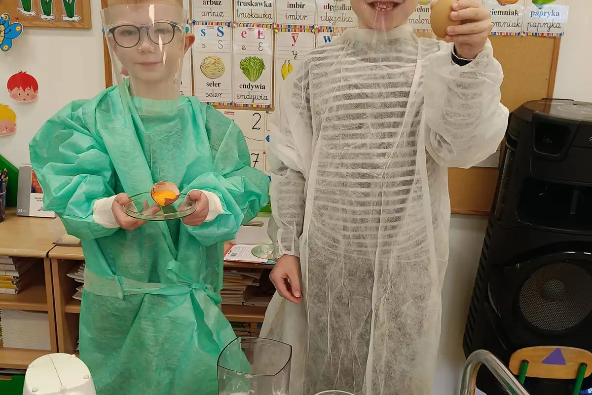  Dzieci w przebraniach